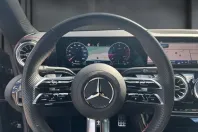 Mercedes-Benz CLA 220 din 2024 cu 27.568 km - oferta MER120015 - foto 8