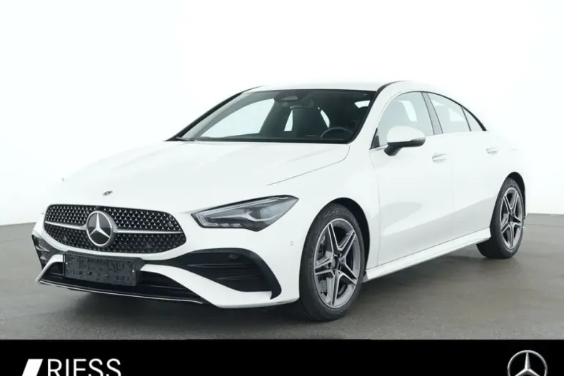 Mercedes-Benz CLA 220 din 2024 cu 27.252 km - oferta MER120016 - foto 1