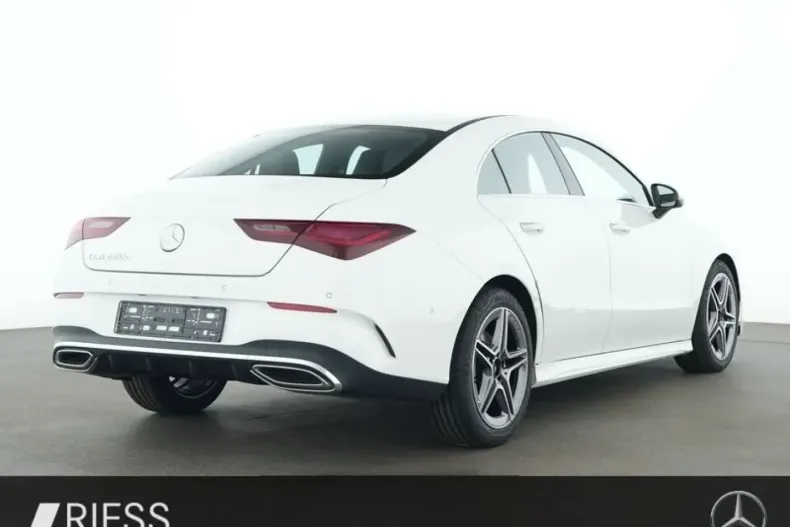 Mercedes-Benz CLA 220 din 2024 cu 27.252 km - oferta MER120016 - foto 2