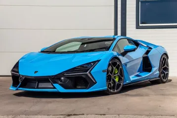 Lamborghini Revuelto din 2024 - oferta LAM120024