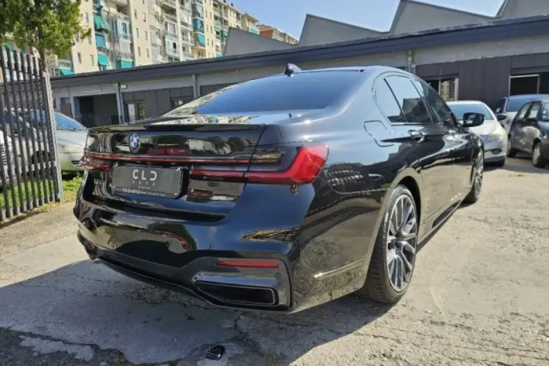 BMW 740 din 2022 cu 94.101 km - oferta BMW120043 - foto 6