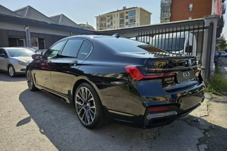 BMW 740 din 2022 cu 94.101 km - oferta BMW120043 - foto 8