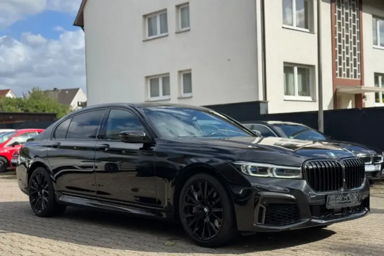 BMW 750 din 2020 cu 79.908 km - oferta BMW120044 - foto 1