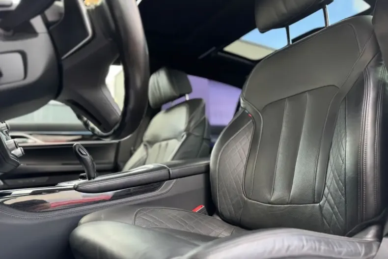 BMW 750 din 2020 cu 79.908 km - oferta BMW120044 - foto 9