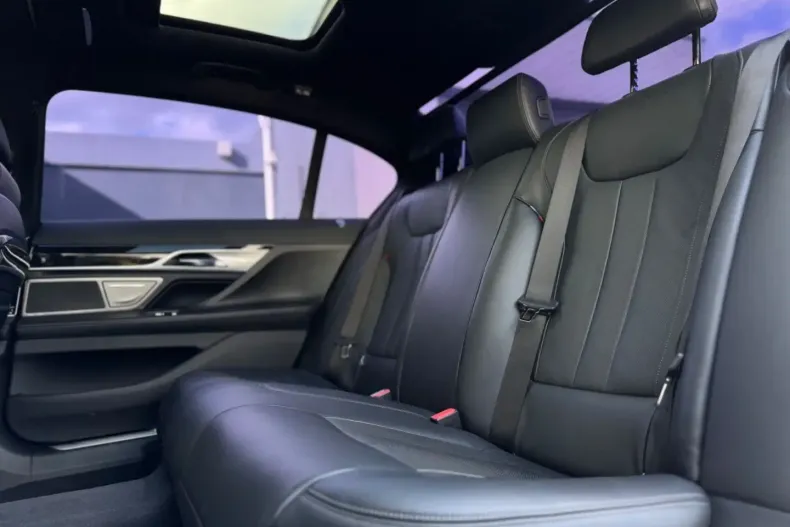 BMW 750 din 2020 cu 79.908 km - oferta BMW120044 - foto 13