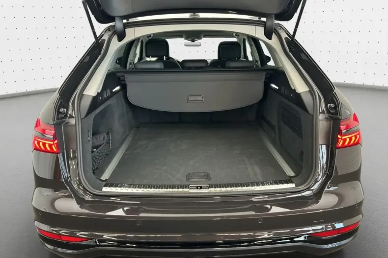 Audi A6 Allroad din 2024 cu 7.596 km - oferta AUD120047 - foto 11