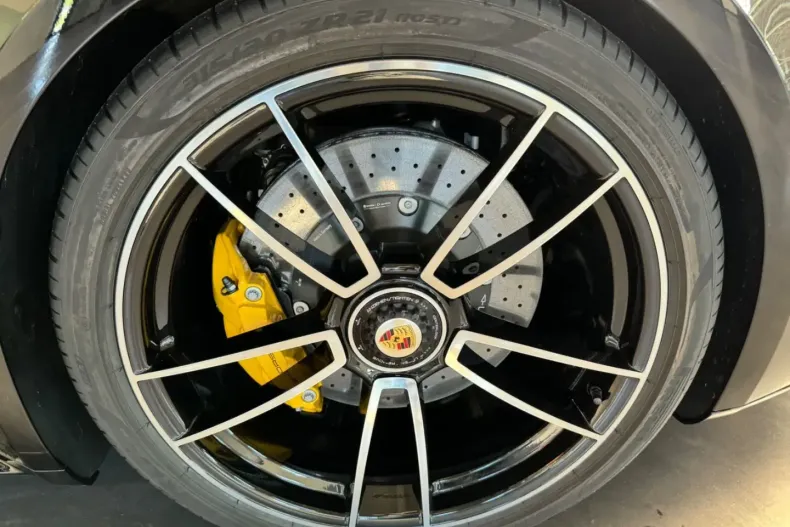 Porsche 992 din 2024 cu 1.890 km - oferta POR120055 - foto 15