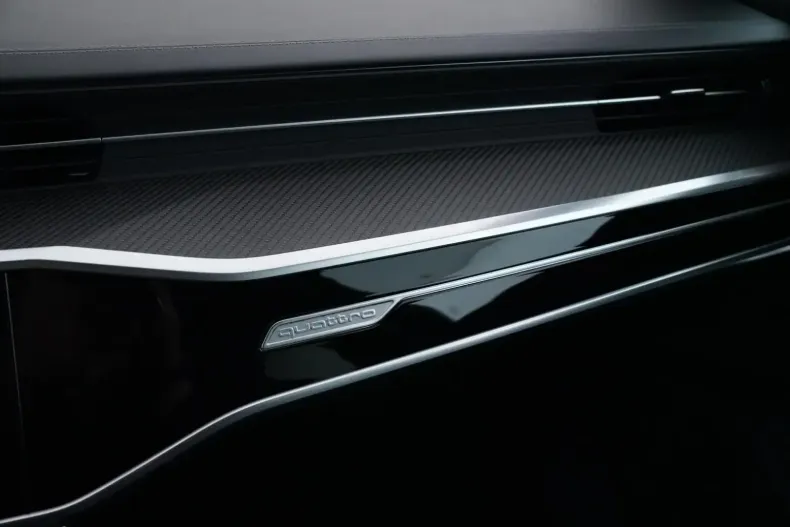 Audi RS6 din 2023 cu 9.315 km - oferta AUD120061 - foto 37