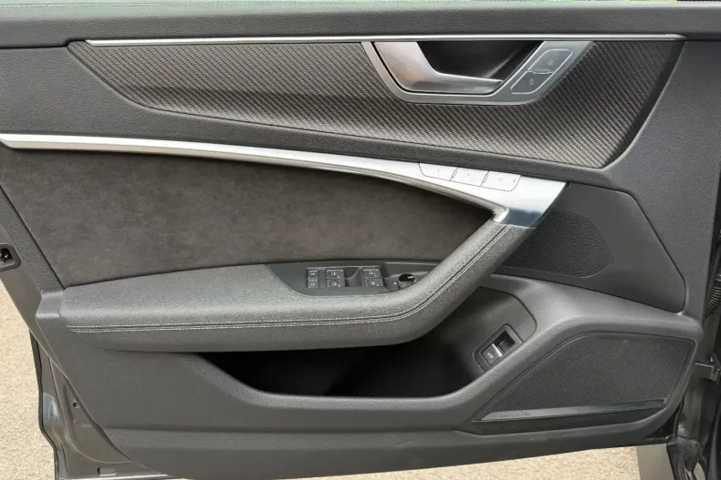 Audi RS6 din 2021 cu 25.500 km - oferta AUD120062 - foto 17