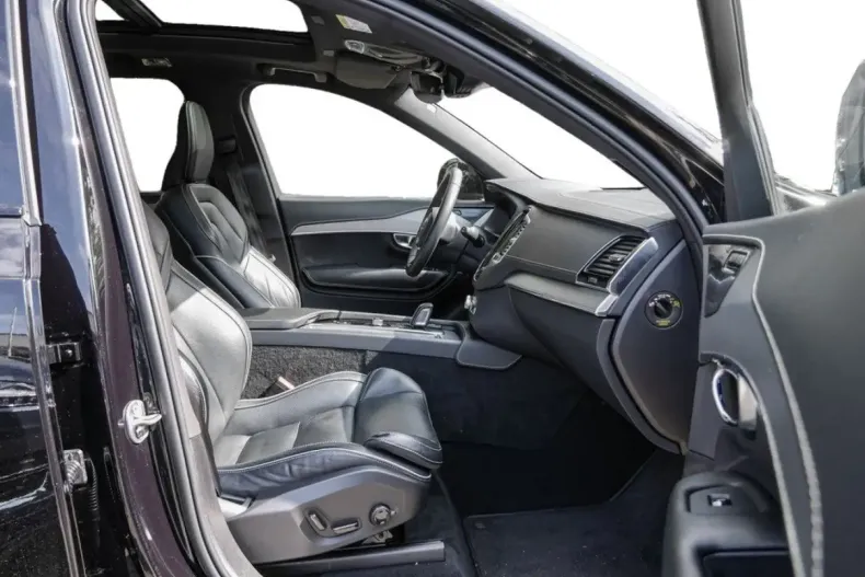 Volvo XC90 din 2022 cu 28.800 km - oferta VOL120069 - foto 5