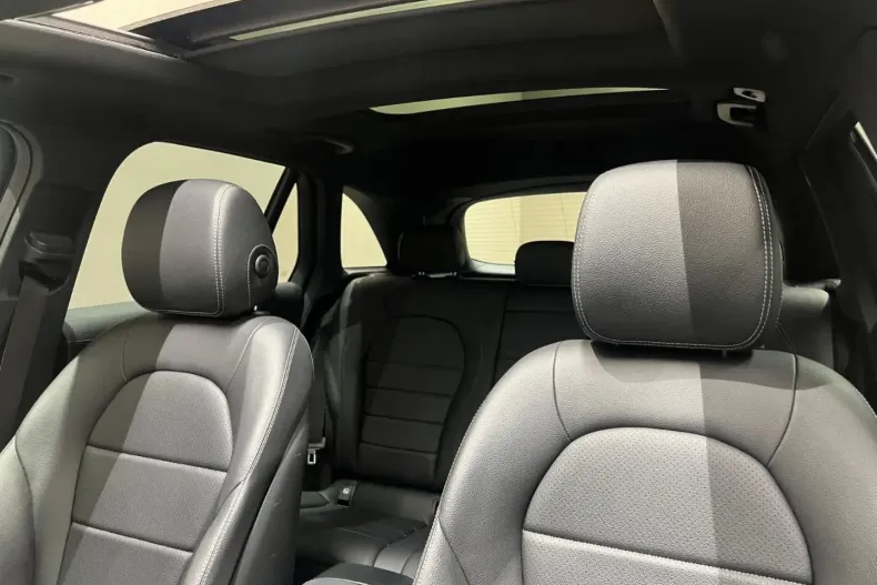 Mercedes-Benz GLC 300 din 2020 cu 43.000 km - oferta MER120074 - foto 10