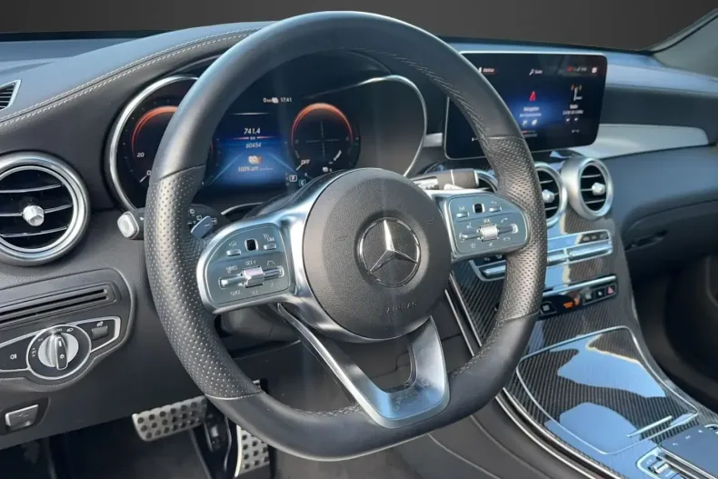 Mercedes-Benz GLC 300 din 2021 cu 67.980 km - oferta MER120076 - foto 11