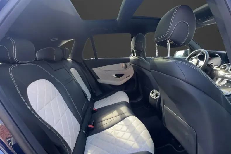 Mercedes-Benz GLC 300 din 2021 cu 67.980 km - oferta MER120076 - foto 19