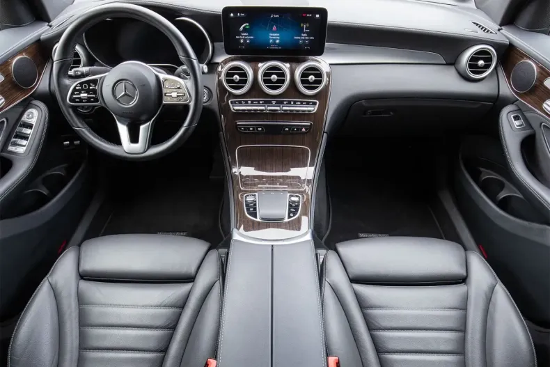 Mercedes-Benz GLC 300 din 2020 cu 69.980 km - oferta MER120079 - foto 14