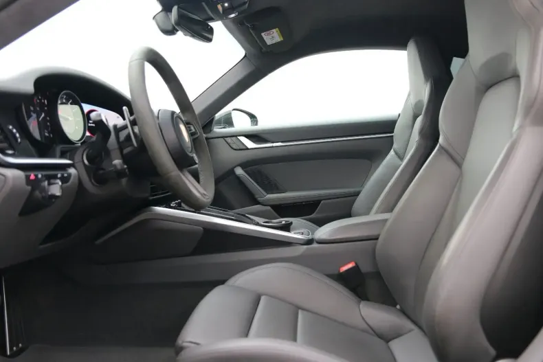 Porsche 992 din 2022 cu 29.409 km - oferta POR120083 - foto 8