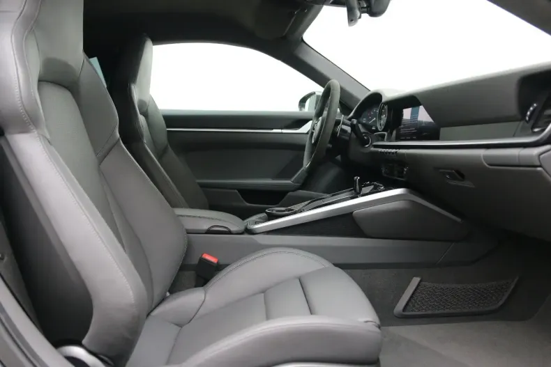 Porsche 992 din 2022 cu 29.409 km - oferta POR120083 - foto 9