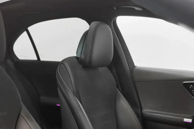 Mercedes-Benz C 300 din 2022 cu 53.400 km - oferta MER120090 - foto 22