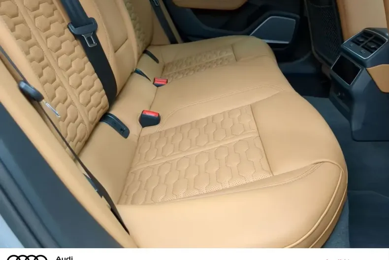 Audi RS6 din 2024 cu 6.000 km - oferta AUD120093 - foto 8