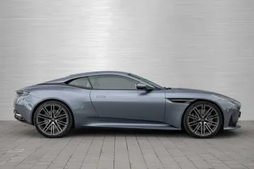 Aston Martin DB12 din 2024 - oferta AST120094