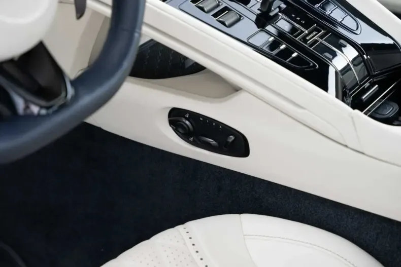 Aston Martin DB12 din 2024 cu 21.600 km - oferta AST120094 - foto 27