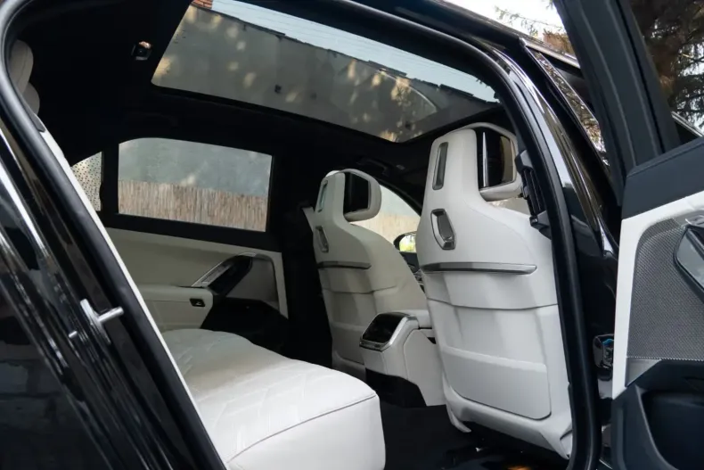 BMW 740 din 2025 cu 9.900 km - oferta BMW120095 - foto 5