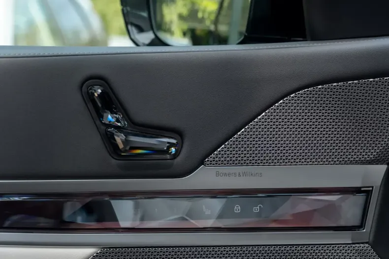 BMW 740 din 2025 cu 8.900 km - oferta BMW120101 - foto 6