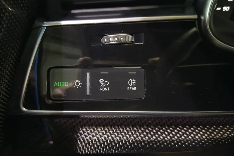 Audi Q7 din 2022 cu 57.000 km - oferta AUD120104 - foto 38