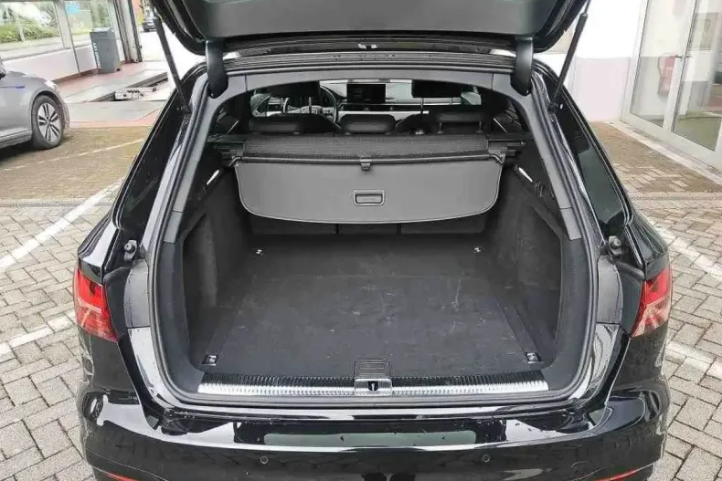 Audi A4 din 2024 cu 11.970 km - oferta AUD120118 - foto 9