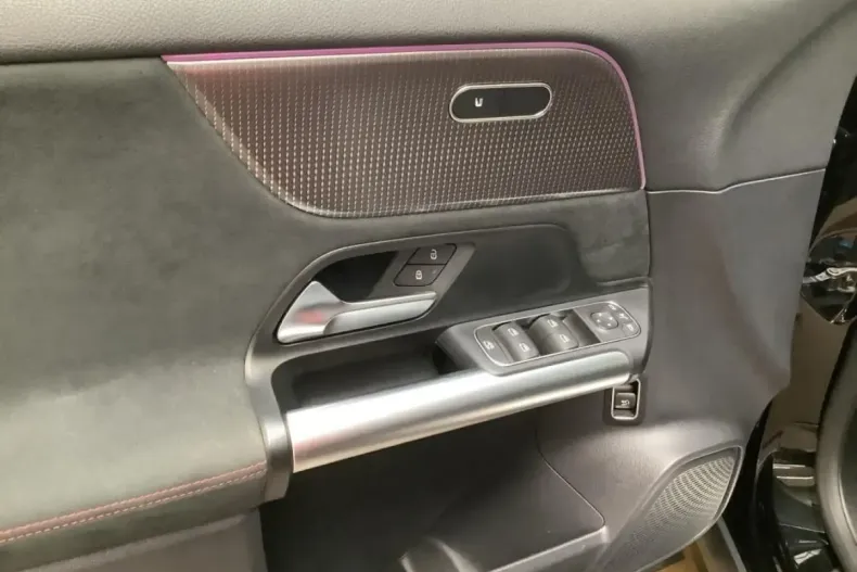 Mercedes-Benz EQA din 2023 cu 48.669 km - oferta MER120124 - foto 7