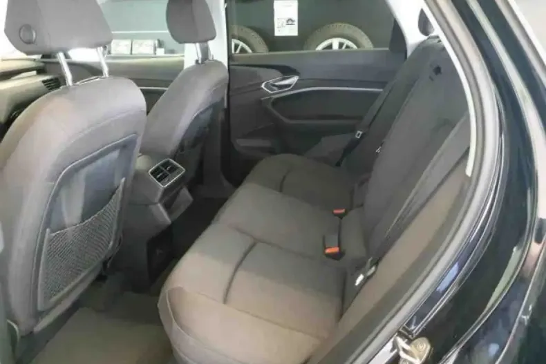 Audi e-tron din 2022 cu 47.800 km - oferta AUD120128 - foto 7