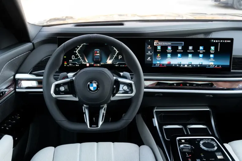 BMW 740 din 2025 cu 9.900 km - oferta BMW120129 - foto 10