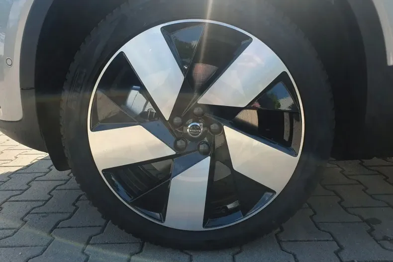 Volvo C40 din 2024 cu 7.500 km - oferta VOL120131 - foto 2