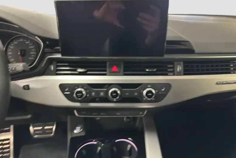 Audi A4 din 2022 cu 55.000 km - oferta AUD120164 - foto 11