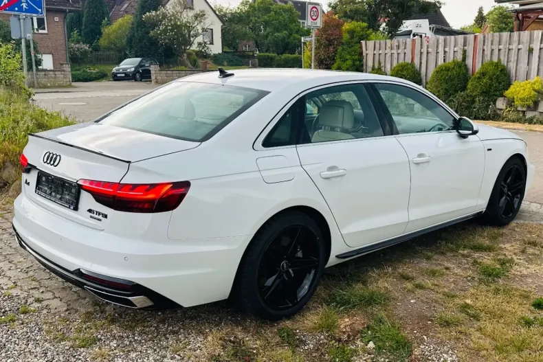 Audi A4 din 2022 cu 61.600 km - oferta AUD120170 - foto 10