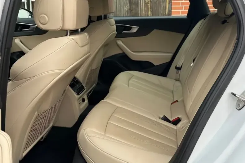 Audi A4 din 2022 cu 61.600 km - oferta AUD120170 - foto 25