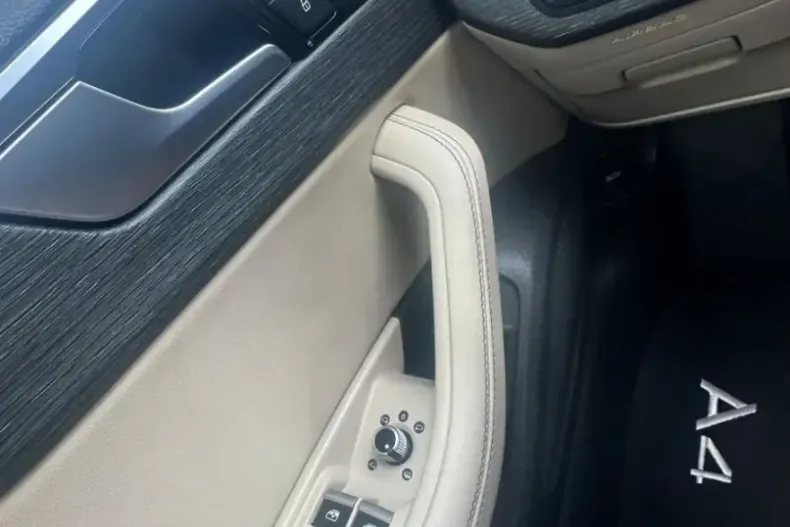 Audi A4 din 2022 cu 61.600 km - oferta AUD120170 - foto 29