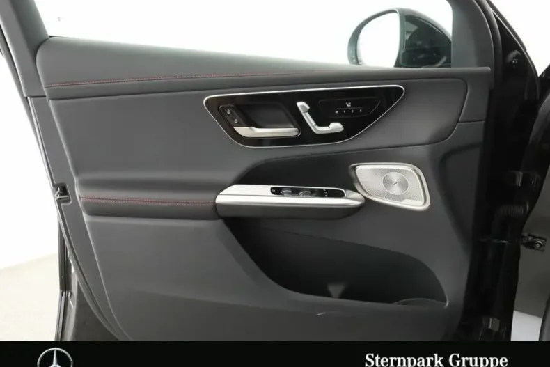 Mercedes-Benz GLC 43 AMG din 2024 cu 11.402 km - oferta MER120179 - foto 10