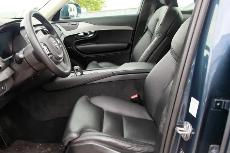 Volvo XC90 din 2022 cu 30.199 km - oferta VOL120188 - foto 11