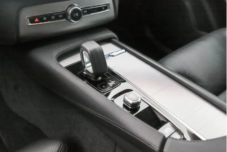 Volvo XC90 din 2022 cu 30.199 km - oferta VOL120188 - foto 14