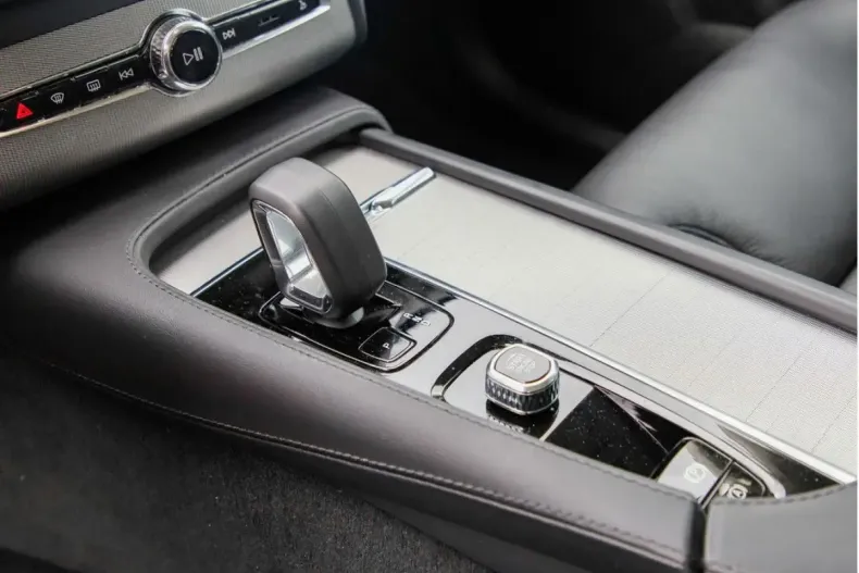 Volvo XC90 din 2022 cu 30.199 km - oferta VOL120188 - foto 15