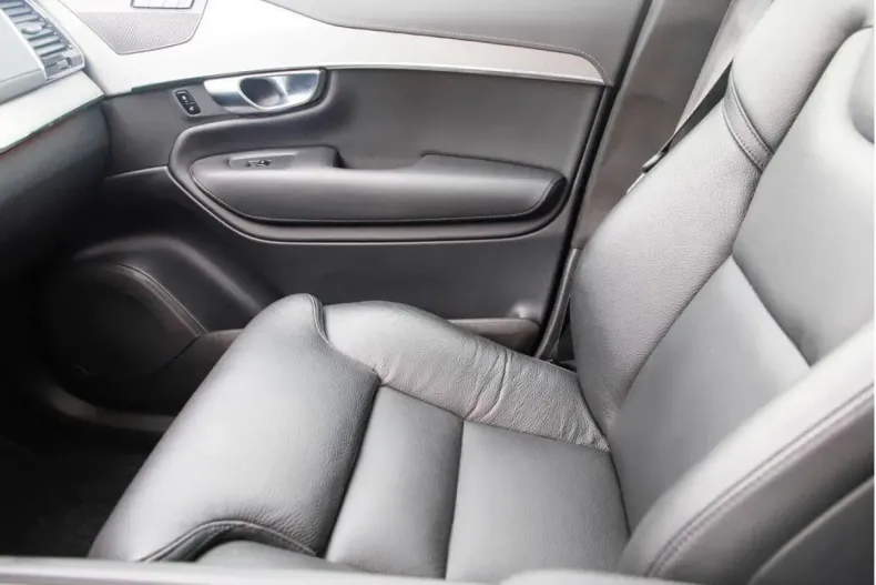 Volvo XC90 din 2022 cu 30.199 km - oferta VOL120188 - foto 16