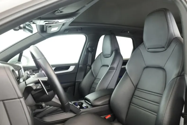 Porsche Cayenne din 2024 cu 28.700 km - oferta POR120191 - foto 16