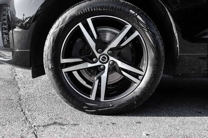 Volvo XC60 din 2021 cu 94.095 km - oferta VOL120202 - foto 3