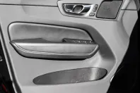 Volvo XC60 din 2021 cu 94.095 km - oferta VOL120202 - foto 10