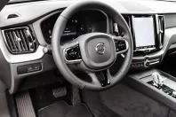 Volvo XC60 din 2023 cu 8.361 km - oferta VOL120205 - foto 4