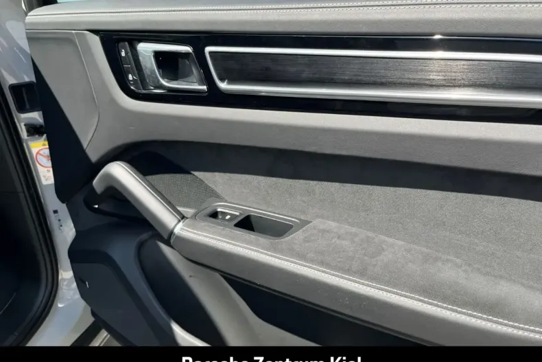 Porsche Cayenne din 2022 cu 45.626 km - oferta POR120207 - foto 19