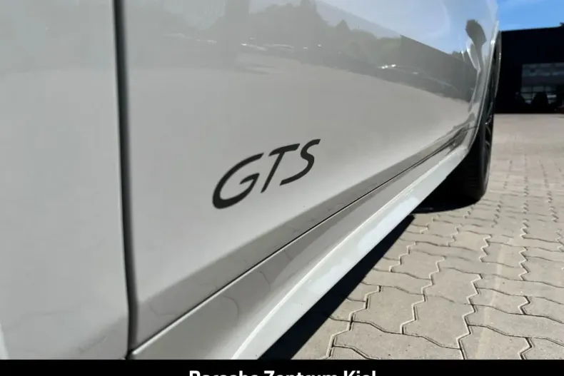 Porsche Cayenne din 2022 cu 45.626 km - oferta POR120207 - foto 24