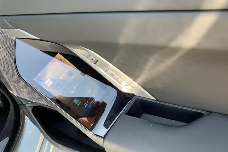 BMW i7 din 2024 cu 20.049 km - oferta BMW120218 - foto 17