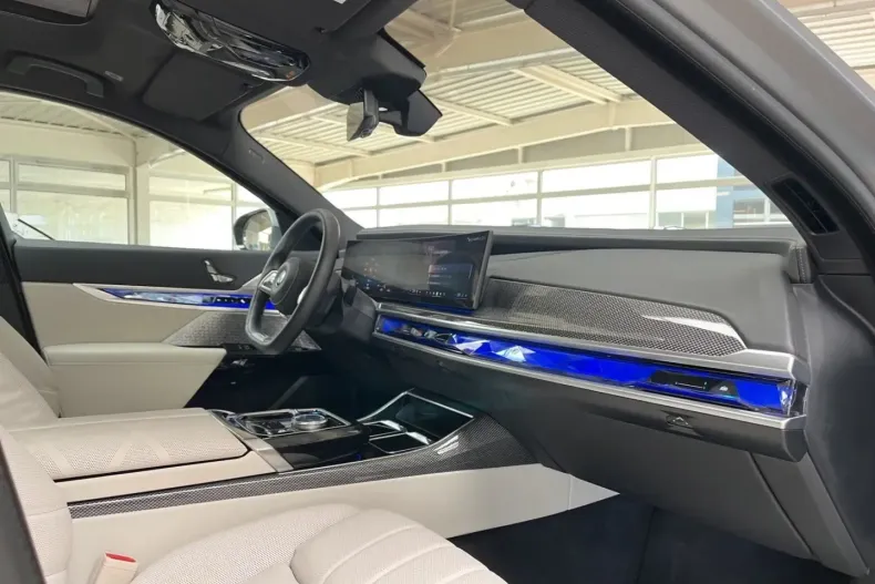BMW i7 din 2024 cu 52.524 km - oferta BMW120219 - foto 17