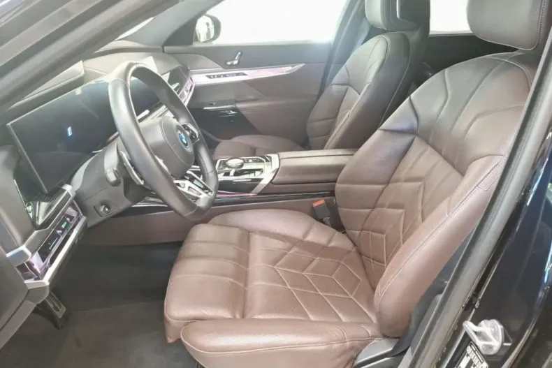 BMW i7 din 2024 cu 55.039 km - oferta BMW120221 - foto 12